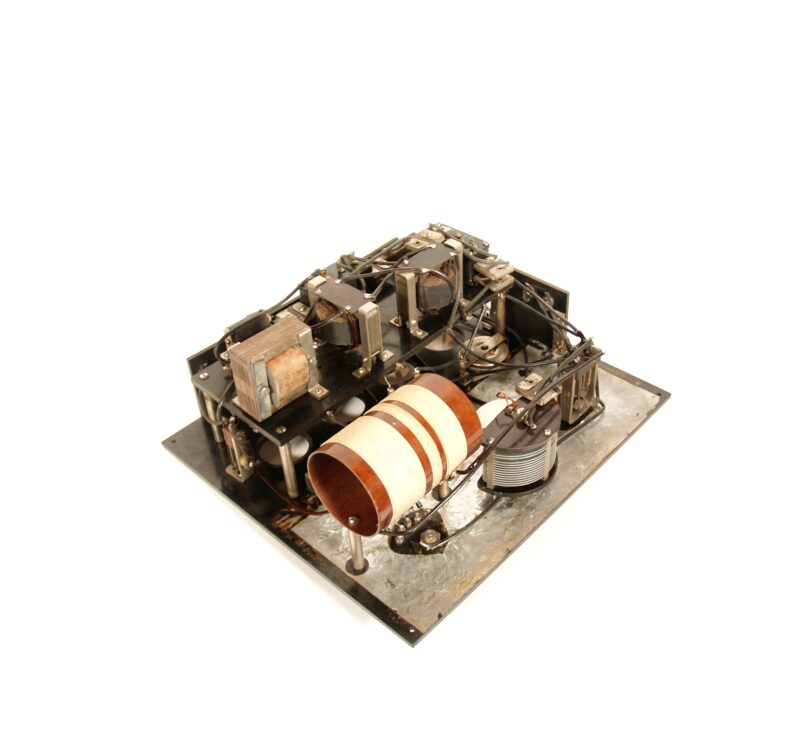 1923 Bristol Model D Radio With Matching Bristol Audiophone Horn Speaker