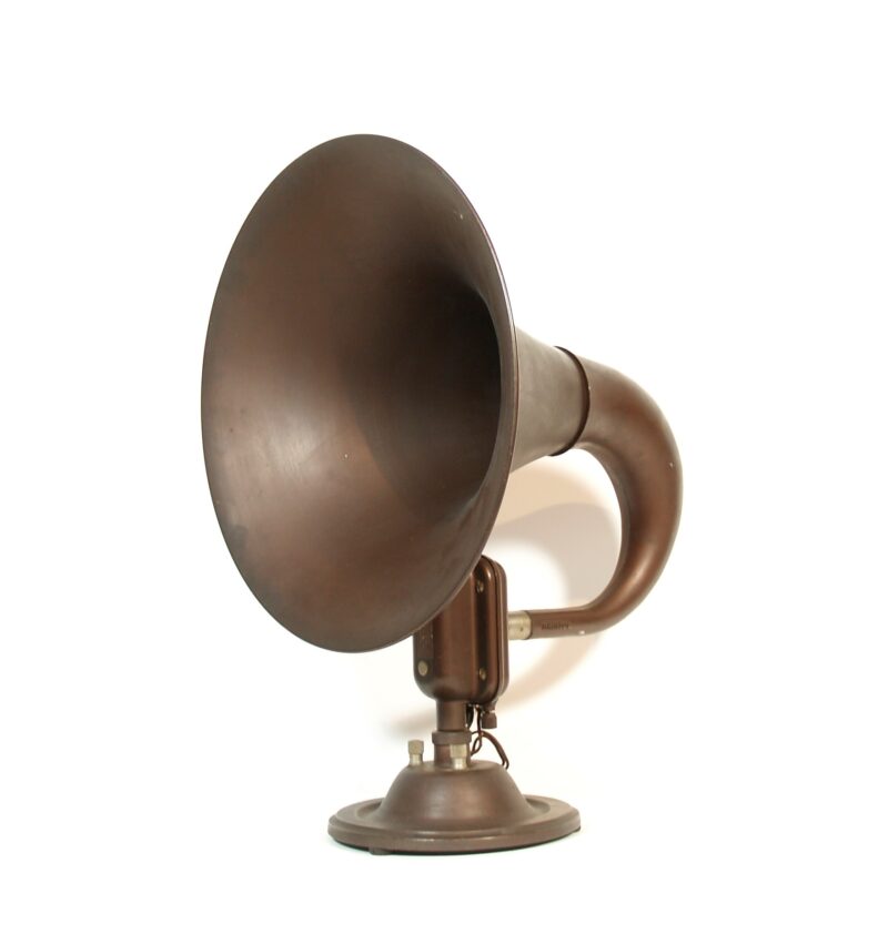 1923 Bristol Model D Radio With Matching Bristol Audiophone Horn Speaker