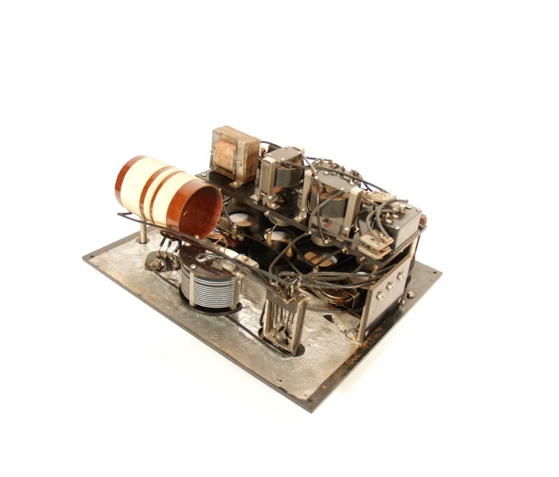 1923 Bristol Model D Radio With Matching Bristol Audiophone Horn Speaker